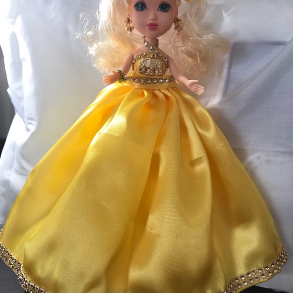 Antique Dolls - Picture 6 of 8